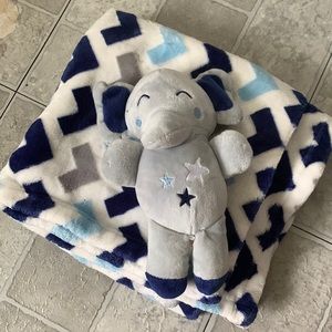 Chevron Blanket With Elephant